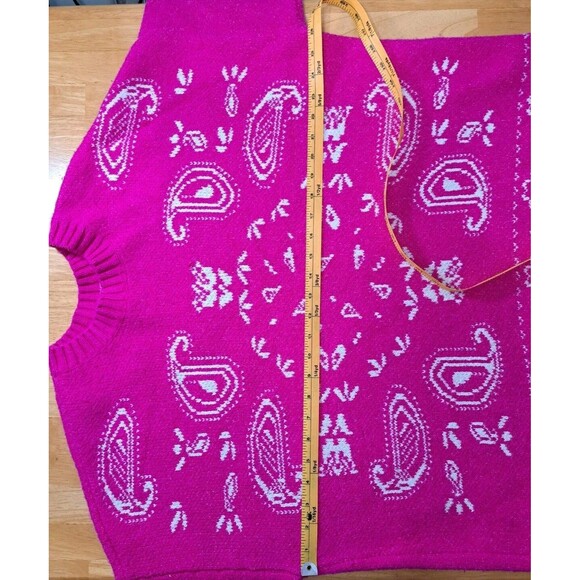 American Eagle Oversized Size L Pink Bandana Paisley Pullover Sweater SMALL FLAW - Picture 3 of 15